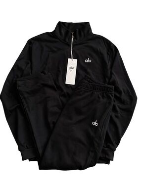 Black Alo Yoga Set